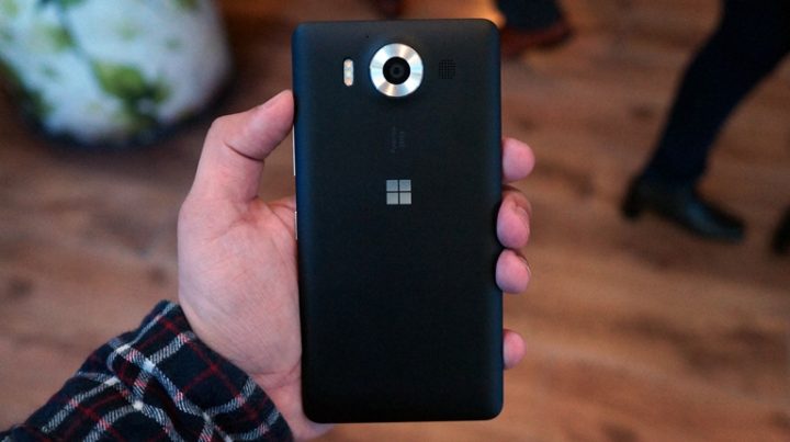 Lumia-950-3