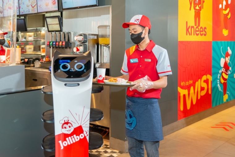 Jollibee intros Jollibots and smart lockers as part of new store