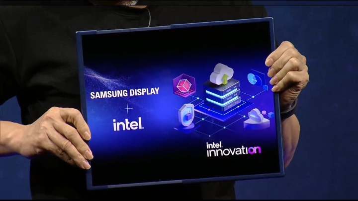 Intel Samsung Display Slidable Pc (2)