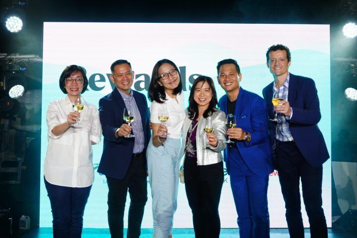 L R Lisa Gokongwei Cheng, Albert Tinio, Candice Iyog, Cindy Deng, Raymund Villanueva, Nate Clarke