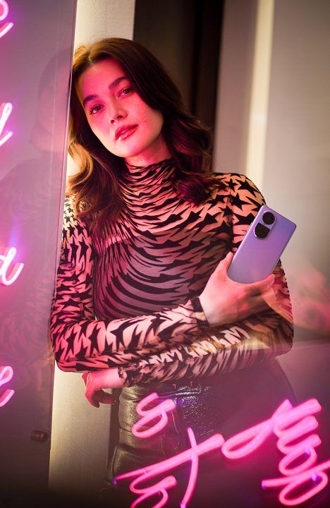 Bea Alonzo With Oppo Reno10 5g 2