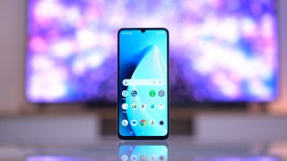 12 Realme Note