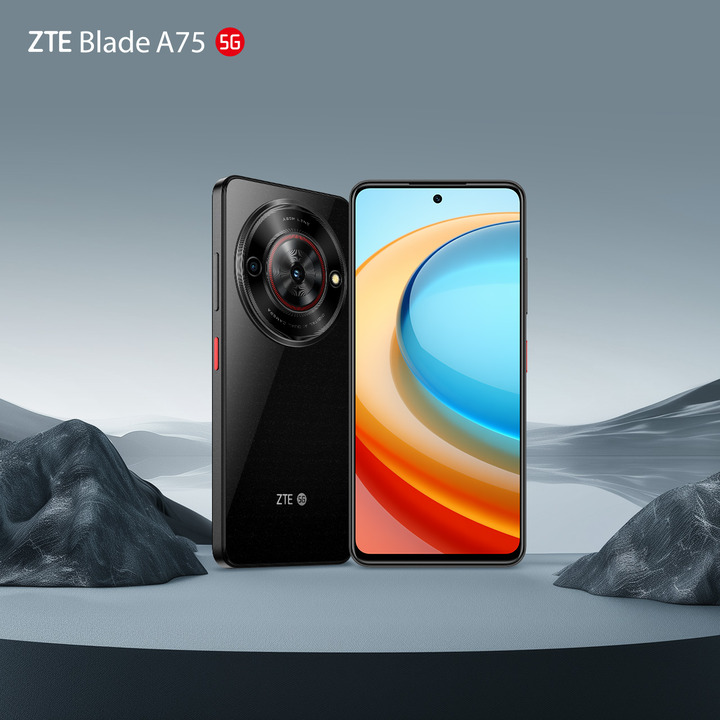 Smart ZTE Blade A75 Lifestyle