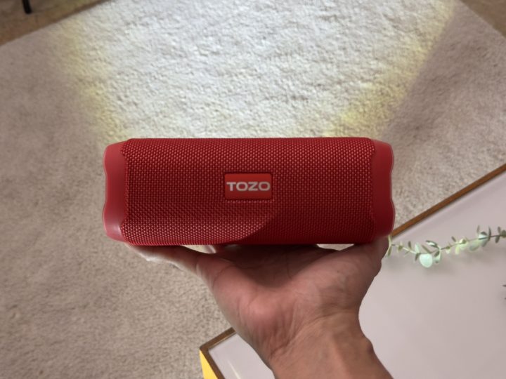 TOZO PA2 Portable Stereo Wireless Sports Speaker Review