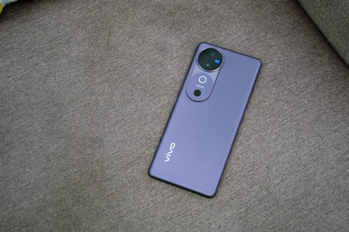 Обзор vivo V40 5G