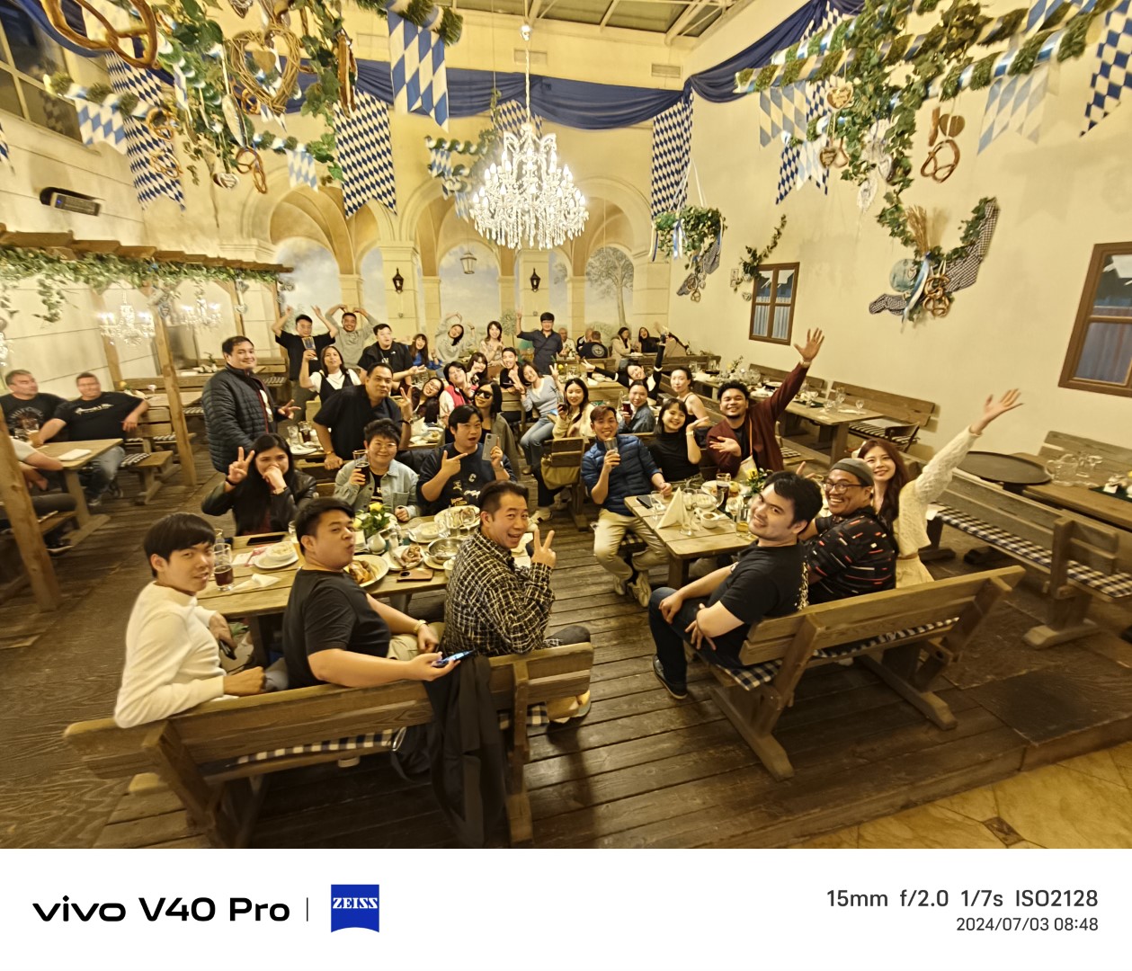 vivo V40 x ZEISS tour dinner