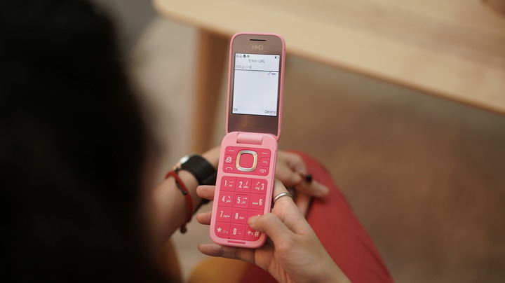 Hmd Barbie Phone Hands On